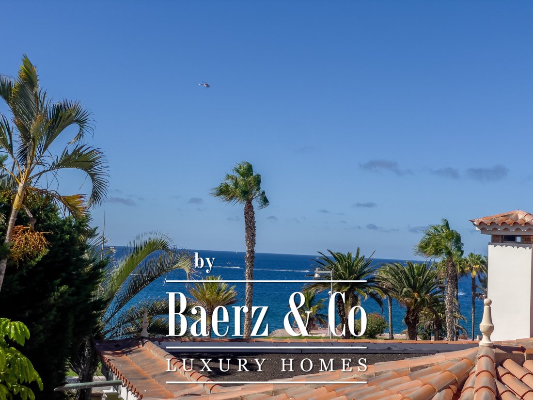 Villa in Costa Adeje, Adeje, Canary Islands 1 - 13972525