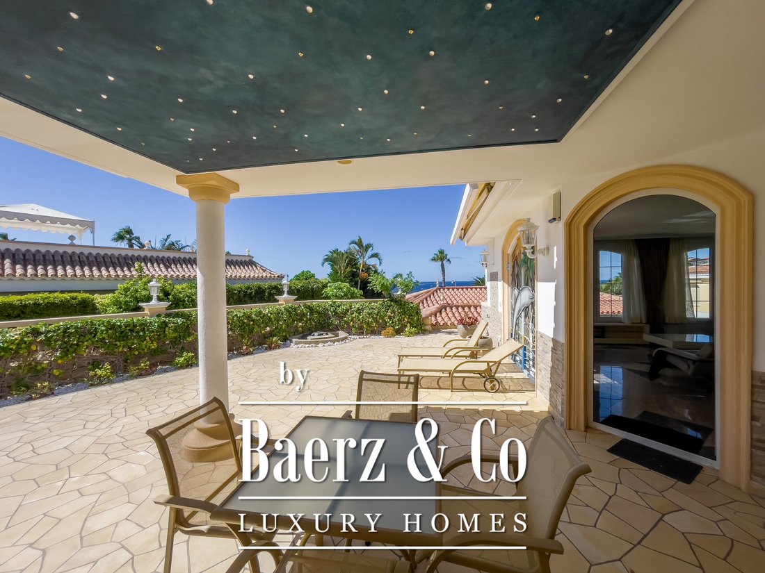 Villa in Costa Adeje, Adeje, Canary Islands 2 - 13972525