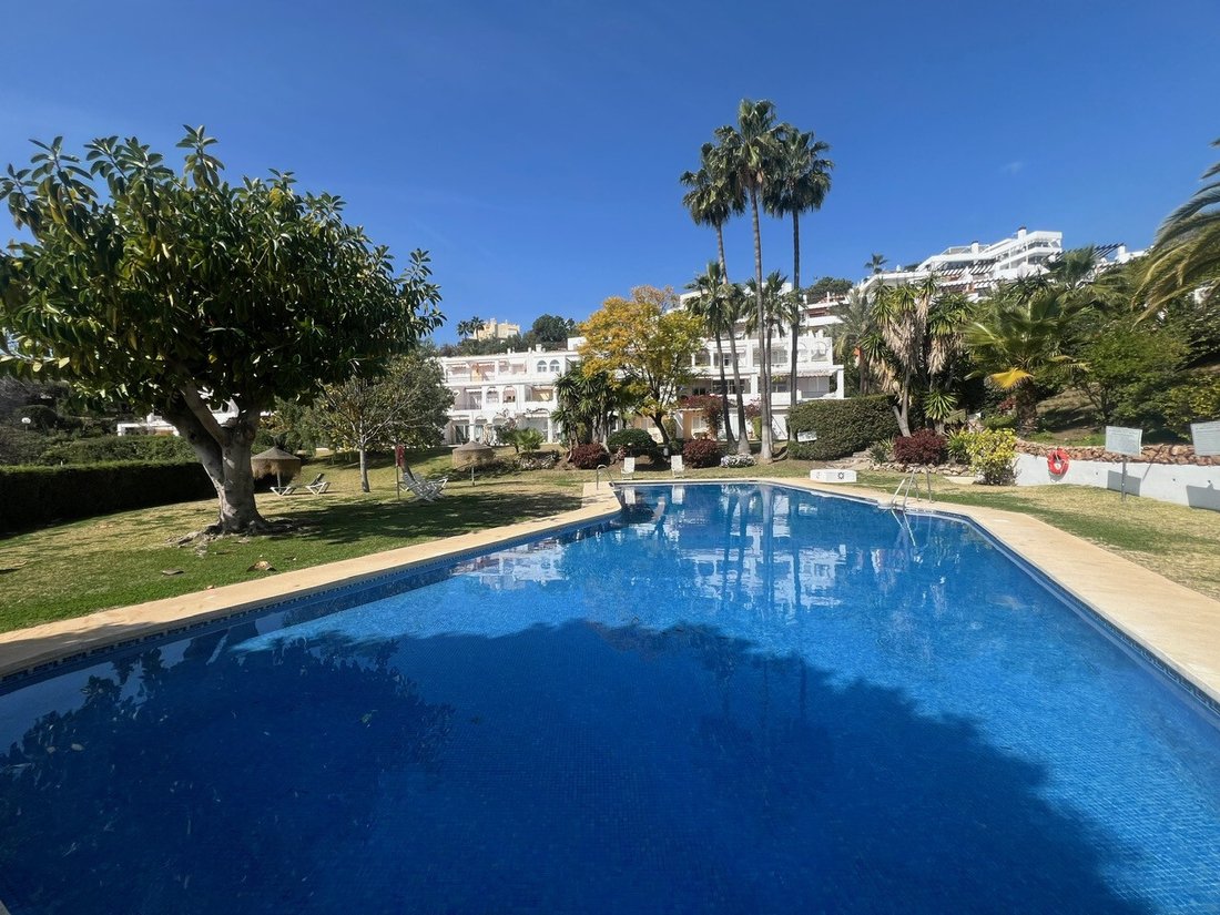 Townhouse in La Quinta, Benahavis, Andalusia 1 - 13967197