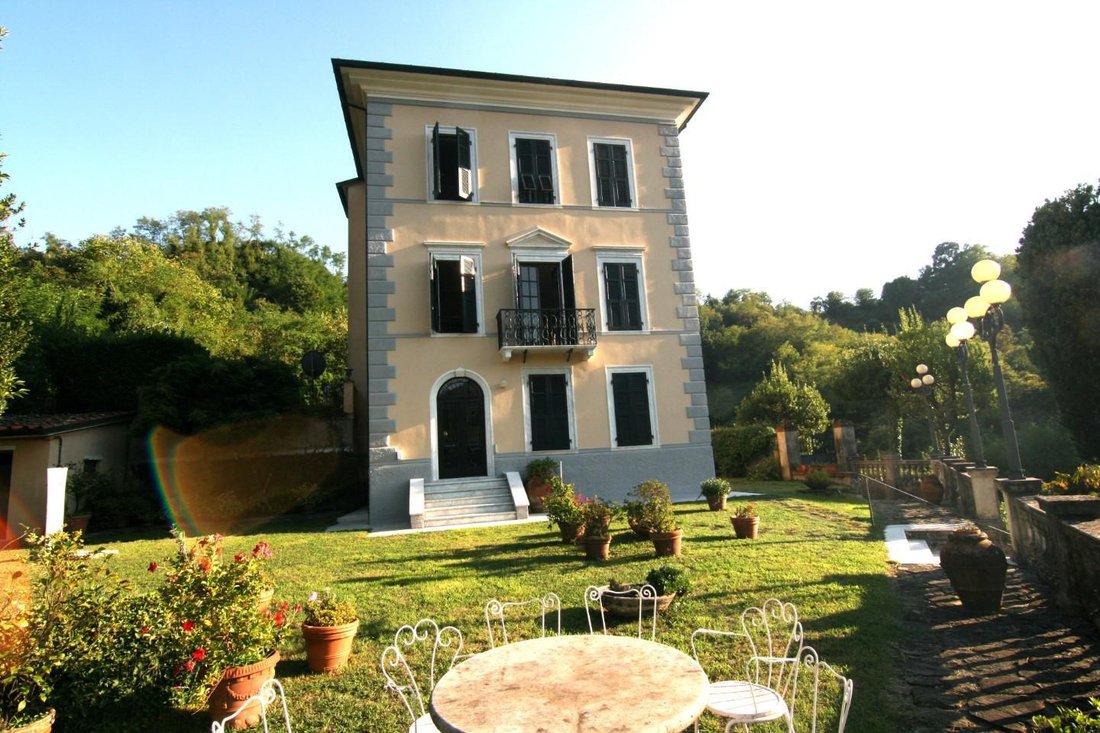 Villa in Center, Marina di Carrara, Tuscany 4 - 13970992