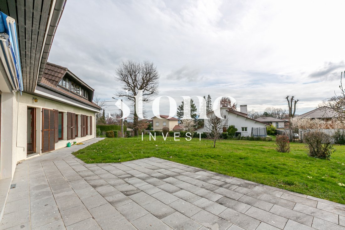 House in Prévessin-Moëns, Auvergne-Rhône-Alpes, France 2 - 13970361