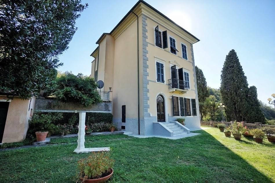 Villa in Center, Marina di Carrara, Tuscany 1 - 13970992