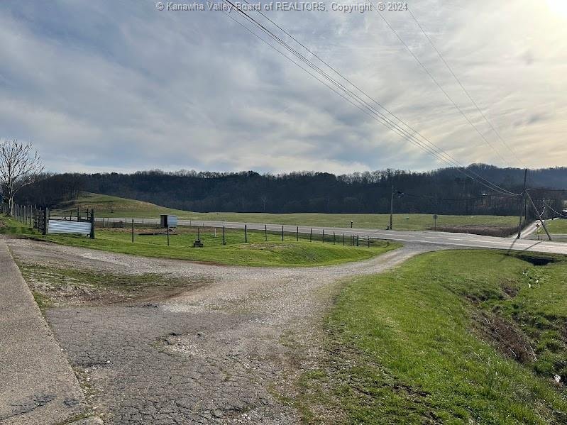 3 Bedrooms Mobile/Manufactured Home In Sandyville, West Virginia