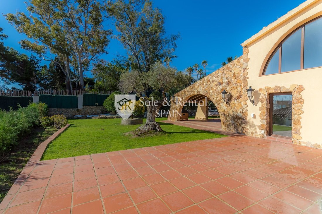 Chalet in Blanes, Catalonia, Spain 5 - 13964103