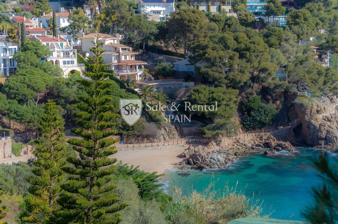 Chalet in Blanes, Catalonia, Spain 1 - 13964103