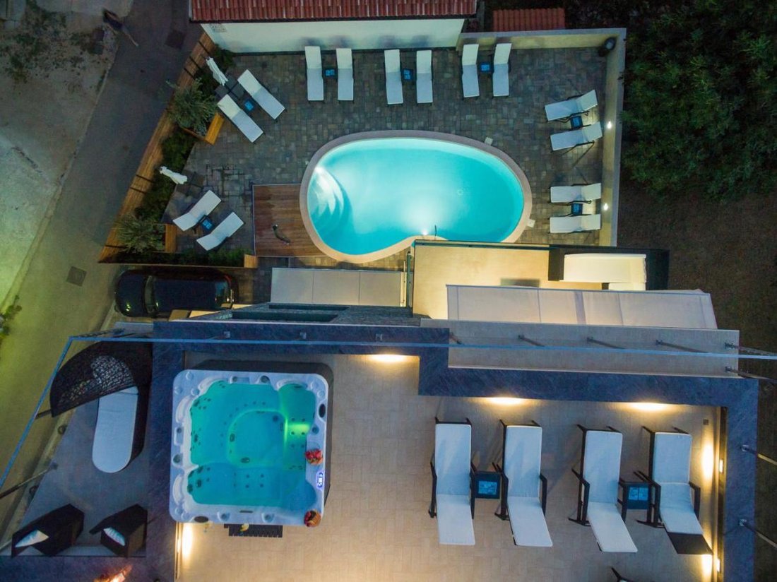 Casa en Jezerane, Condado de Lika-Senj, Croacia 4 - 13970406