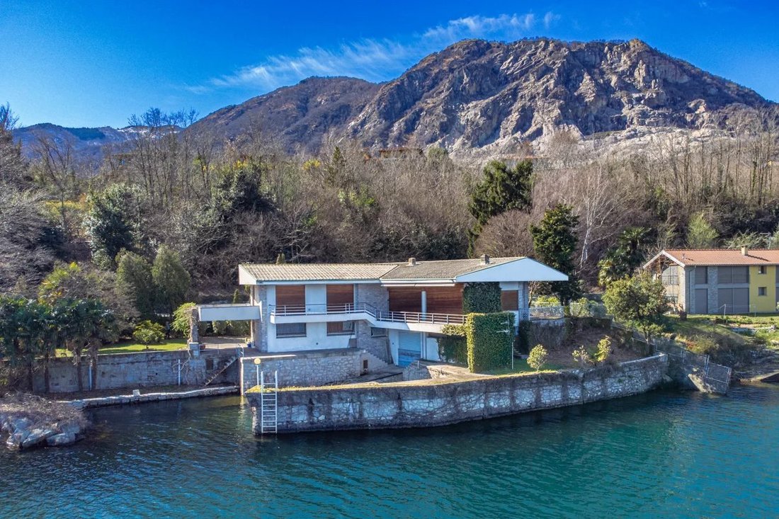 Villa in Baveno, Piedmont, Italy 2 - 13967299