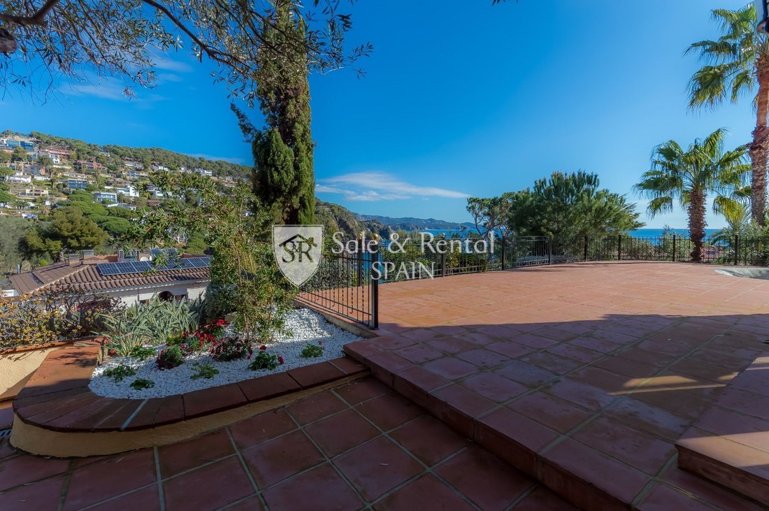 Chalet in Blanes, Catalonia, Spain 2 - 13964103