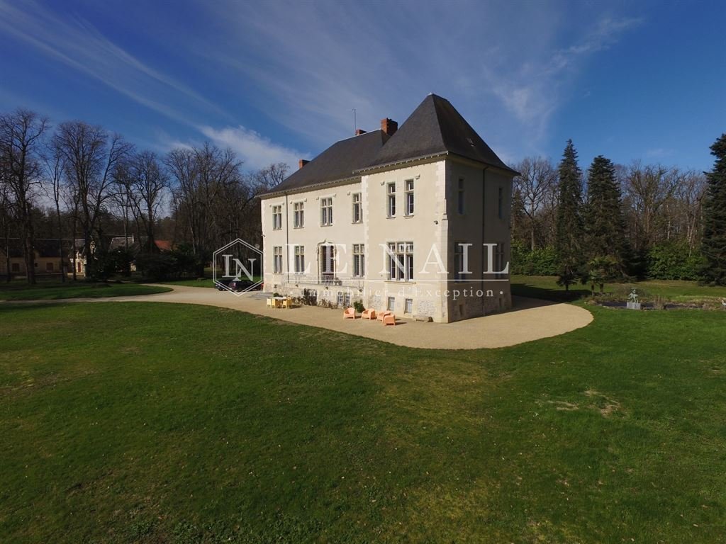 Whispers of Poitou: A Restored 19th-Century Château’s Timeless Grace