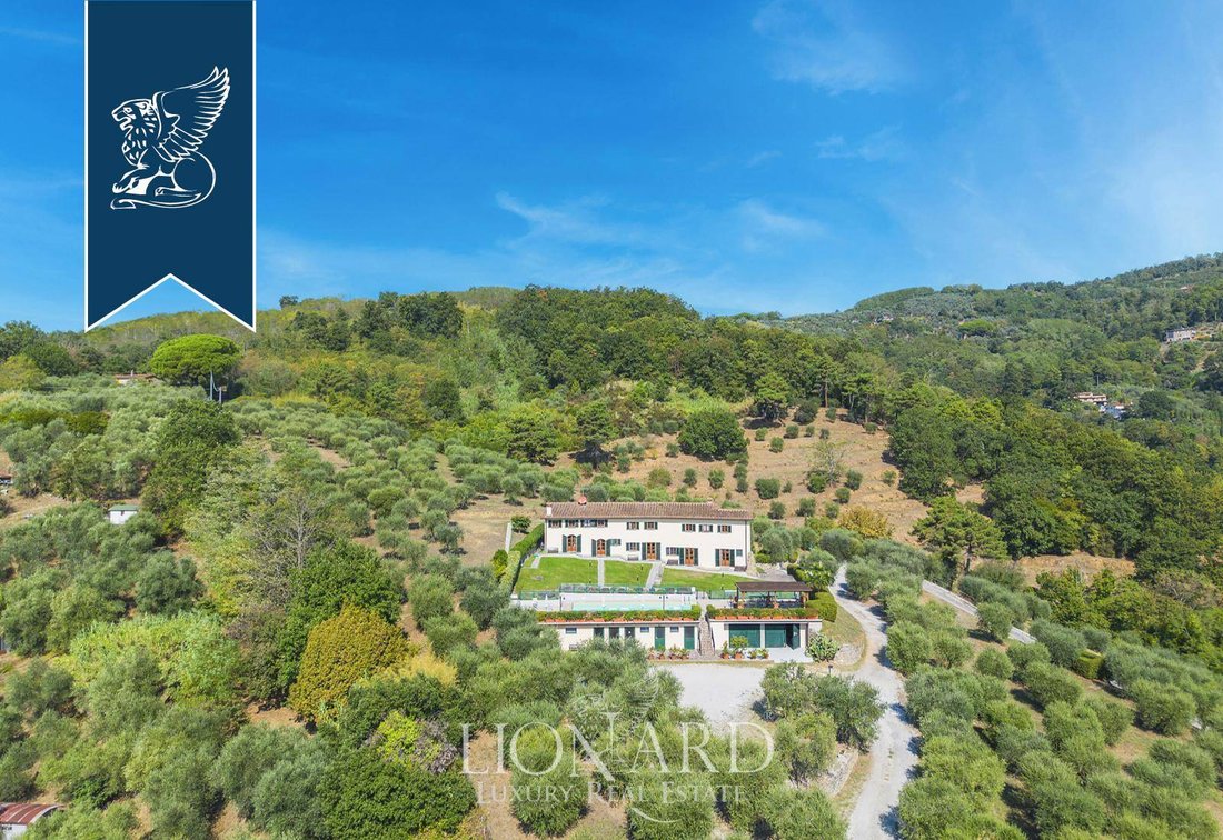 Villa in Casina Rossa - Zona Nord, Montecatini Terme, Tuscany 1 - 13976590