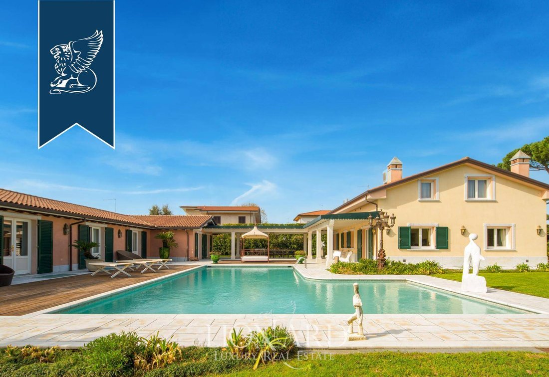 Villa in Pietrasanta, Tuscany, Italy 4 - 10919288