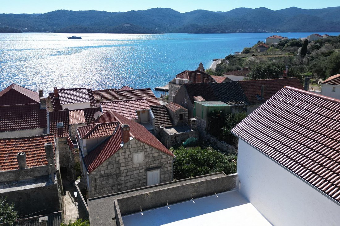 Villa in Kuciste, Dubrovnik-Neretva County, Croatia 3 - 13976864