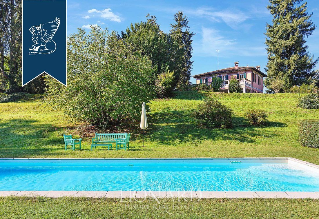 Villa in Fino Mornasco, Lombardy, Italy 4 - 13976512