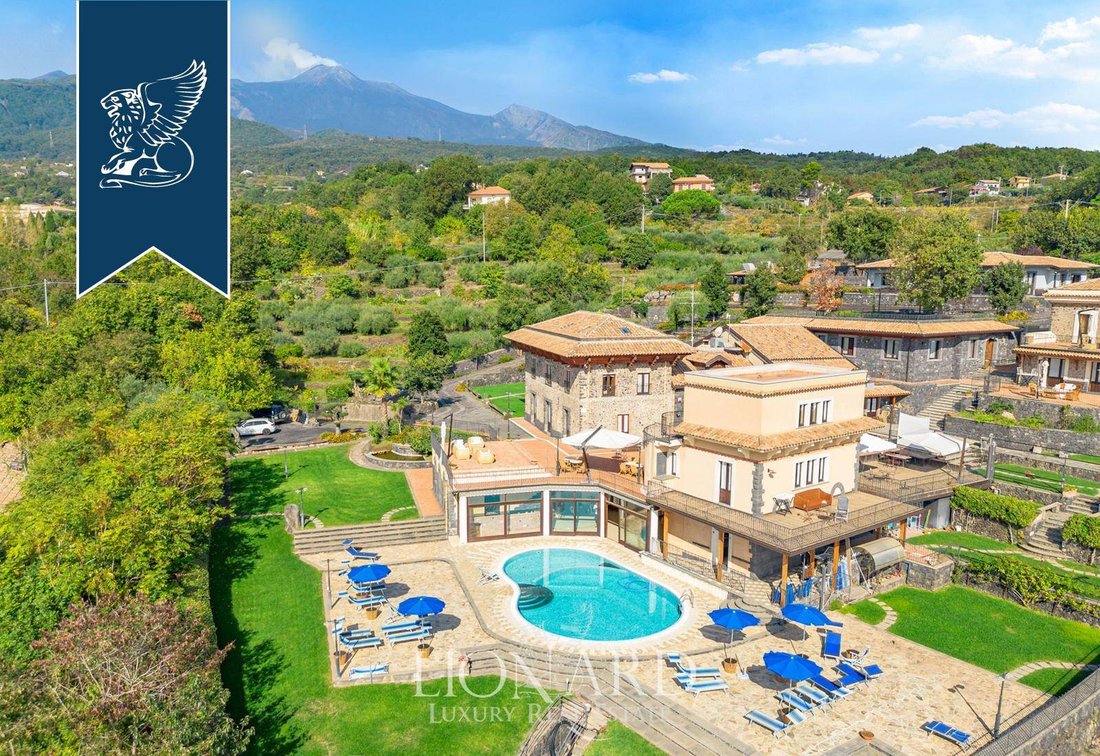 Villa in Roccella Valdemone, Sicily, Italy 3 - 13976552