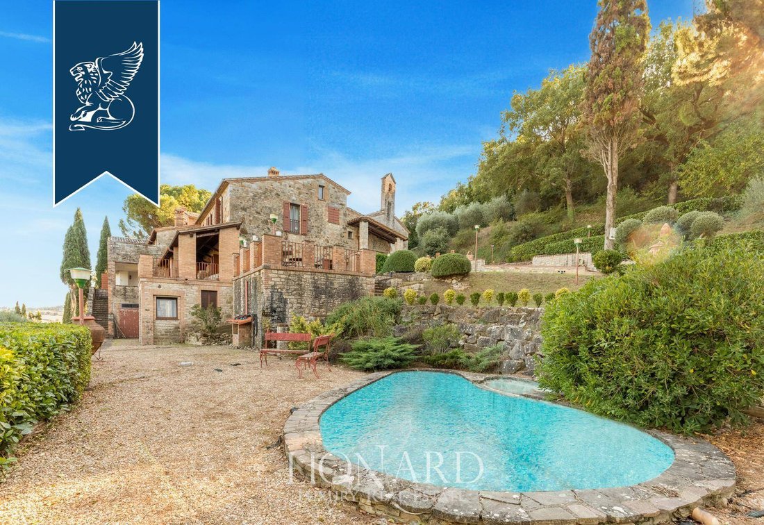 Villa in Todi, Umbria, Italy 2 - 13975948