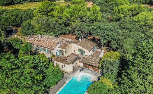 House in Châteauneuf-du-Pape, Provence-Alpes-Côte d'Azur, France 1
