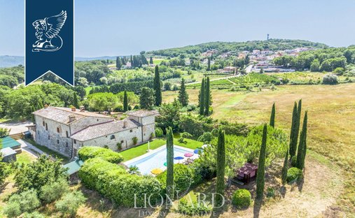 Villa in Rapolano Terme, Tuscany, Italy 1