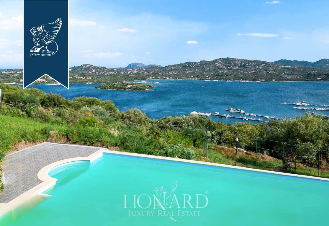 Villa in Porto Rotondo, Olbia, Sardinia 1 - 13976044