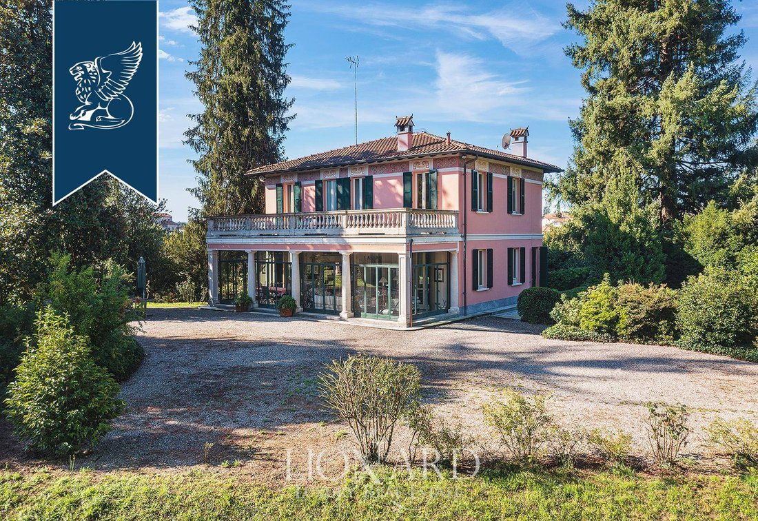 Villa in Fino Mornasco, Lombardy, Italy 3 - 13976512