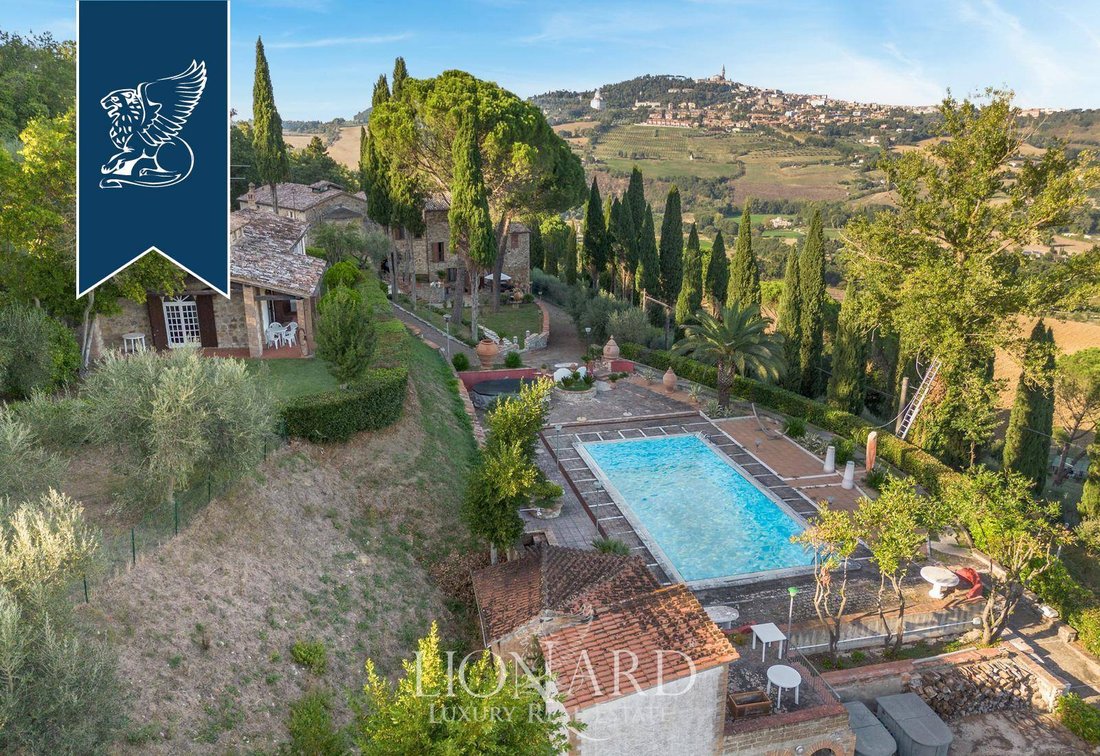 Villa in Todi, Umbria, Italy 3 - 13975948