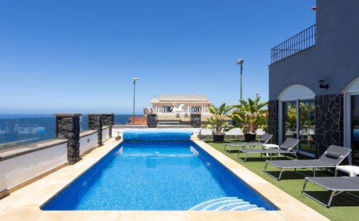 Villa in Puerto de la Cruz, Canary Islands, Spain 1