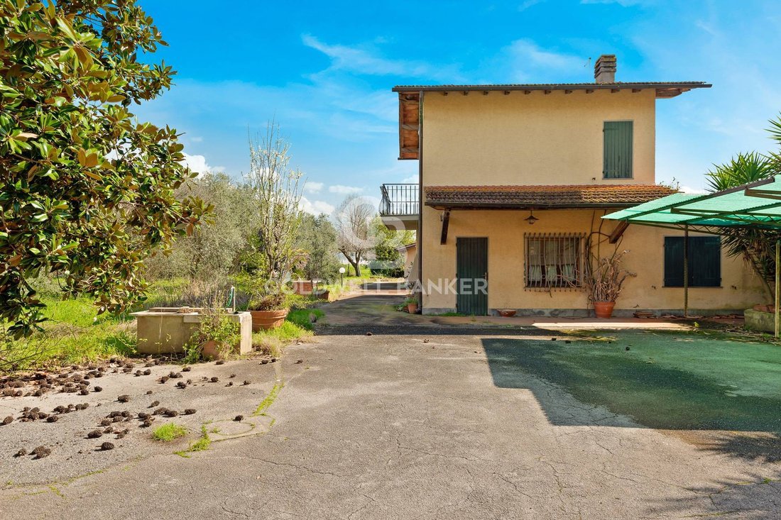 Villa in Pietrasanta, Tuscany, Italy 5 - 13976961