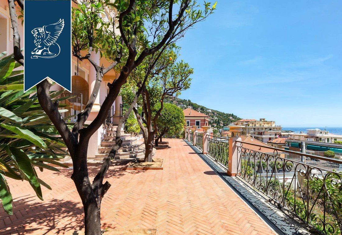 Villa in Center, Alassio, Italy 5 - 13976306