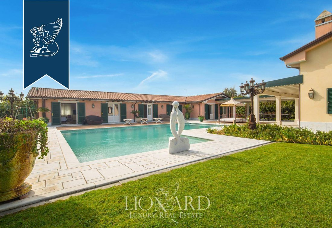 Villa in Pietrasanta, Tuscany, Italy 5 - 10919288