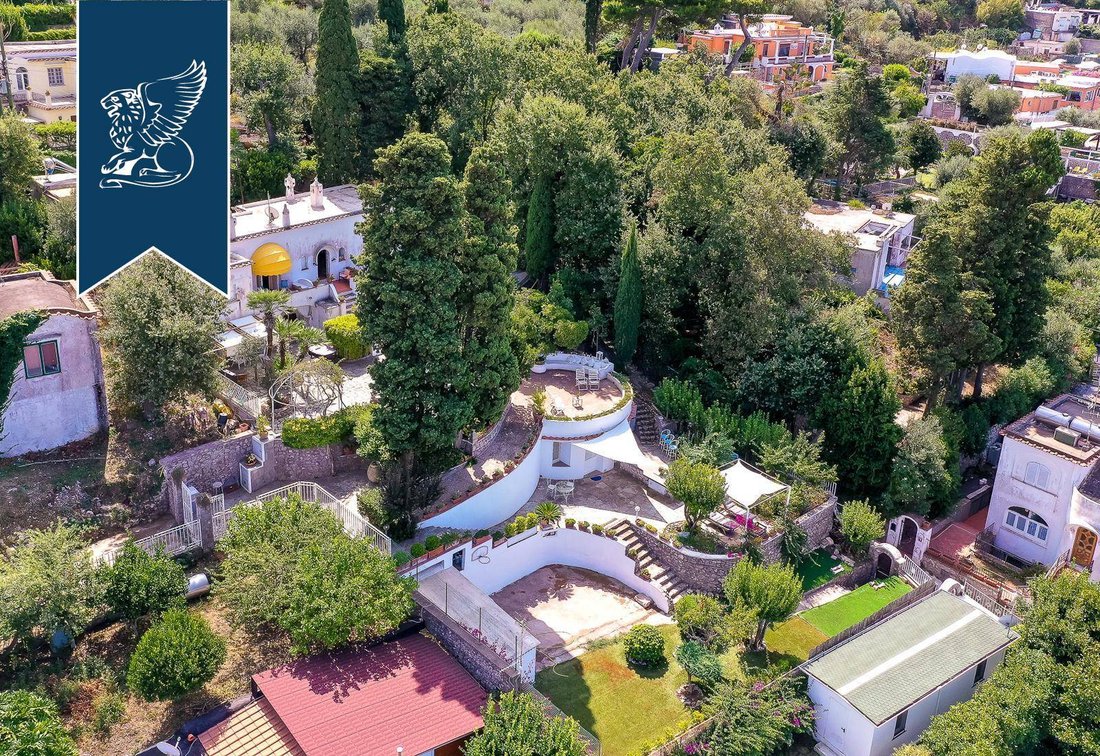 Villa in Anacapri, Campania, Italy 2 - 13976569