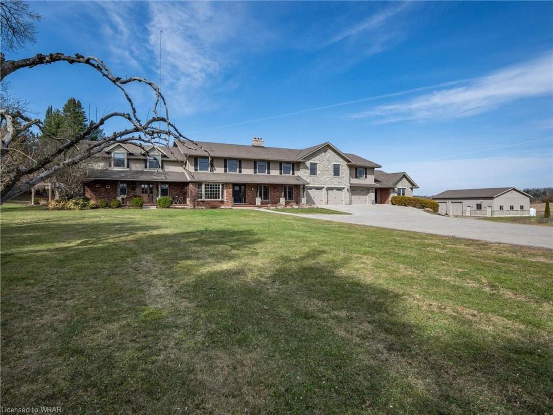 House in Waterloo, Ontario, Canada 5 - 13976674