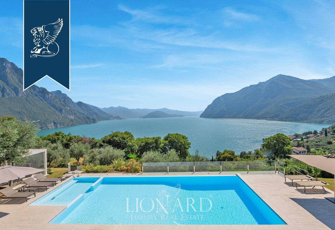Majestic Modern Villa With A Panoramic Pool In Riva Di Solto, Lombardy
