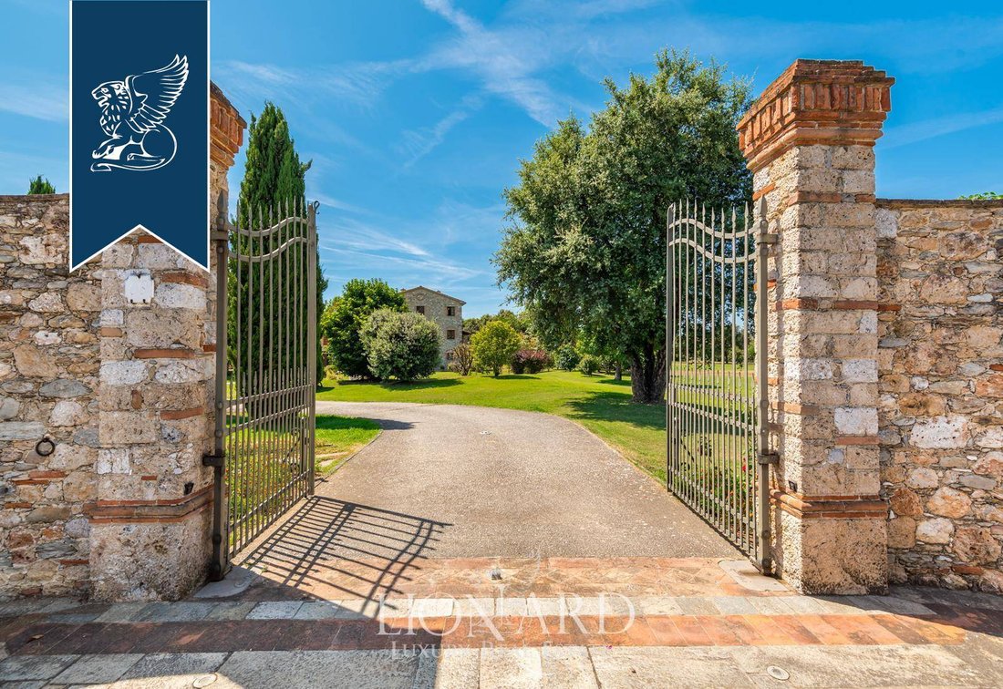 Villa in Pietrasanta, Tuscany, Italy 5 - 13976576