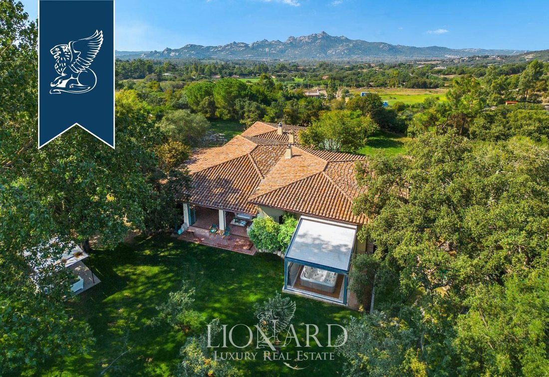 Villa in Arzachena, Sardinia, Italy 2 - 13976824