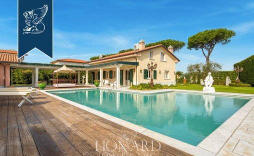 Villa en Pietrasanta, Toscana, Italia 1