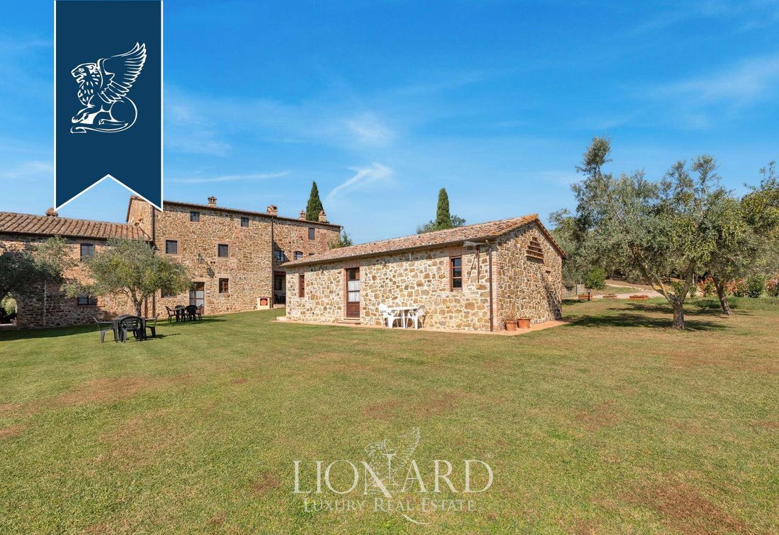 Villa in Tuoro sul Trasimeno, Umbria, Italy 3 - 13976297