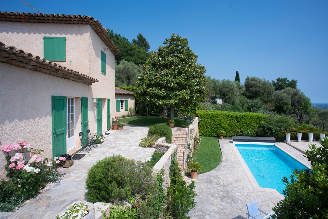Villa in French Riviera, Provence-Alpes-Côte d'Azur, France 1 - 13977974