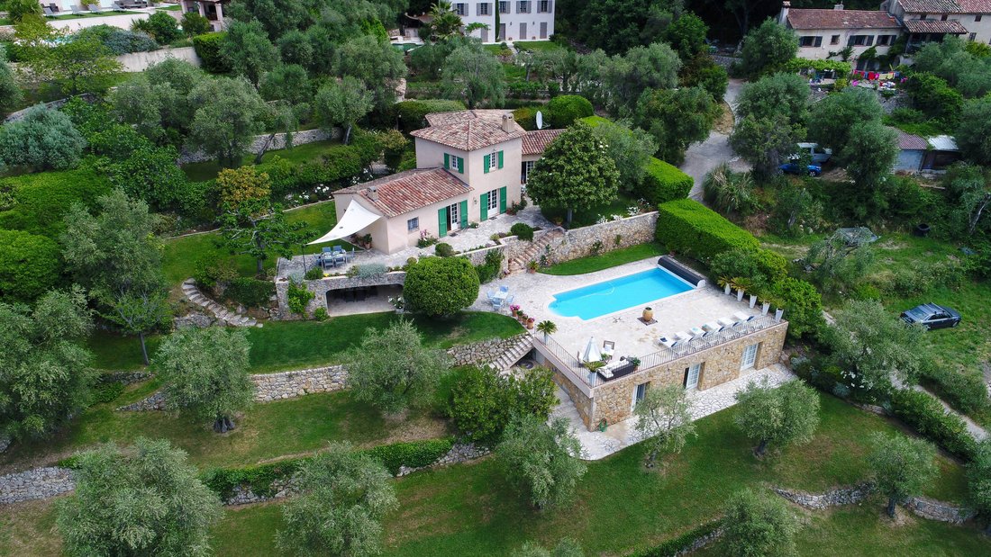 Villa in French Riviera, Provence-Alpes-Côte d'Azur, France 2 - 13977974