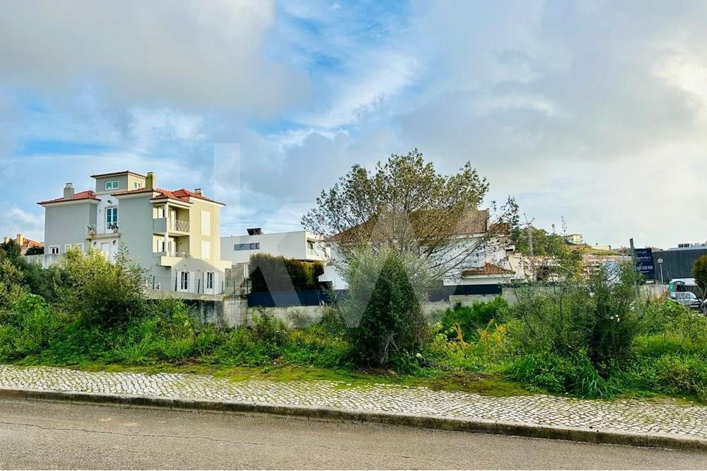 Land for sale in Cascais, Portugal — €610,000