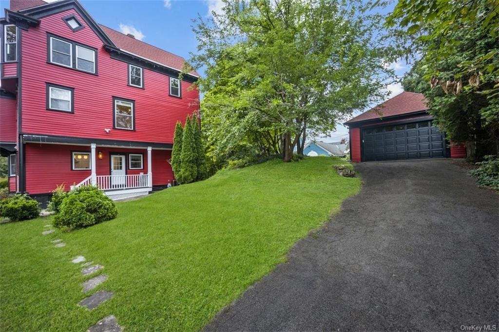 99 Hooker Avenue, Poughkeepsie, Ny In Spackenkill, New York, United