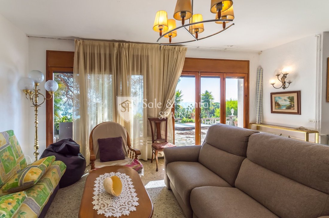 Chalet in Blanes, Catalonia, Spain 5 - 13979319