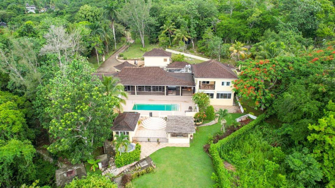 Villa in St. James, St. James Parish, Jamaica 1 - 13982198