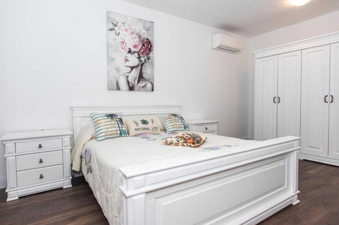 Villa in Seget Vranjica, Split-Dalmatia County, Croatia 4 - 13980022