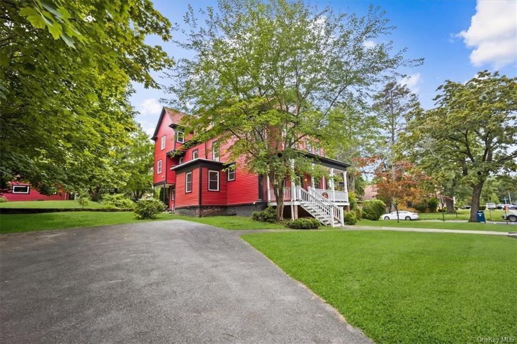 99 Hooker Avenue, Poughkeepsie, Ny In Spackenkill, New York, United