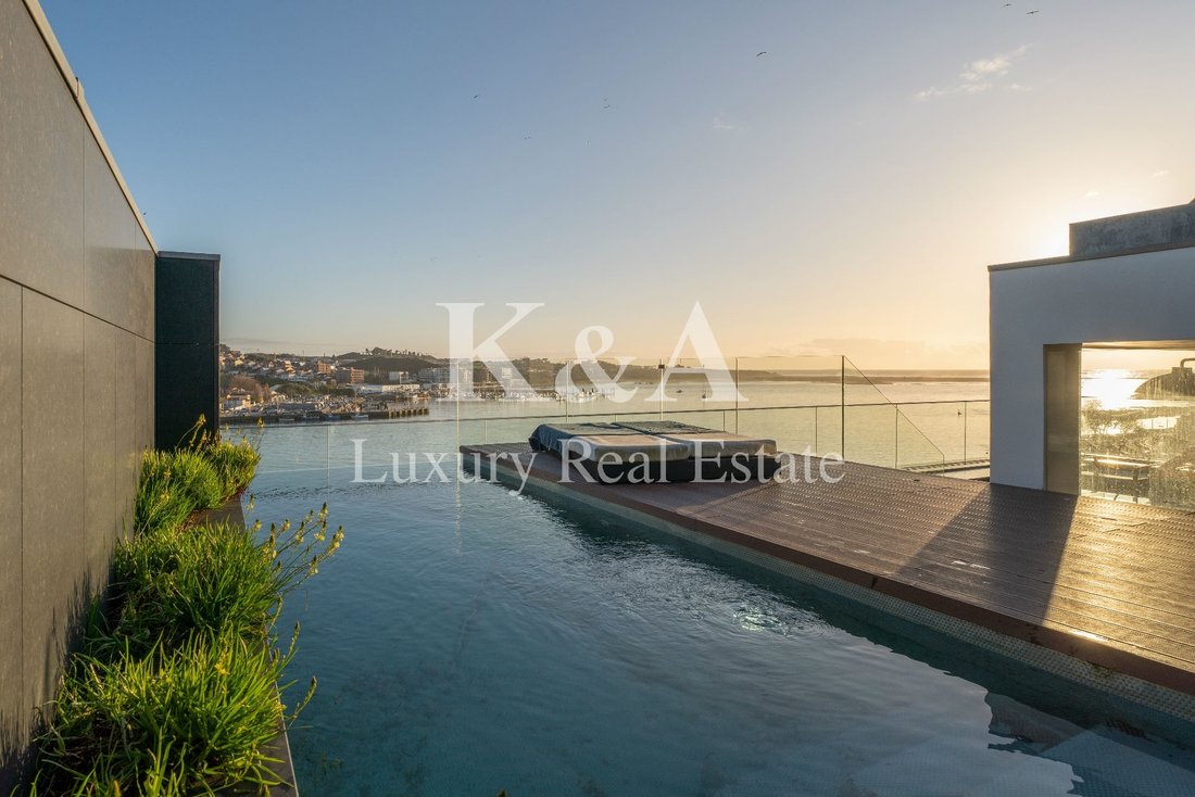 Apartment in Lordelo do Ouro e Massarelos, Porto District, Portugal 1 - 13978645