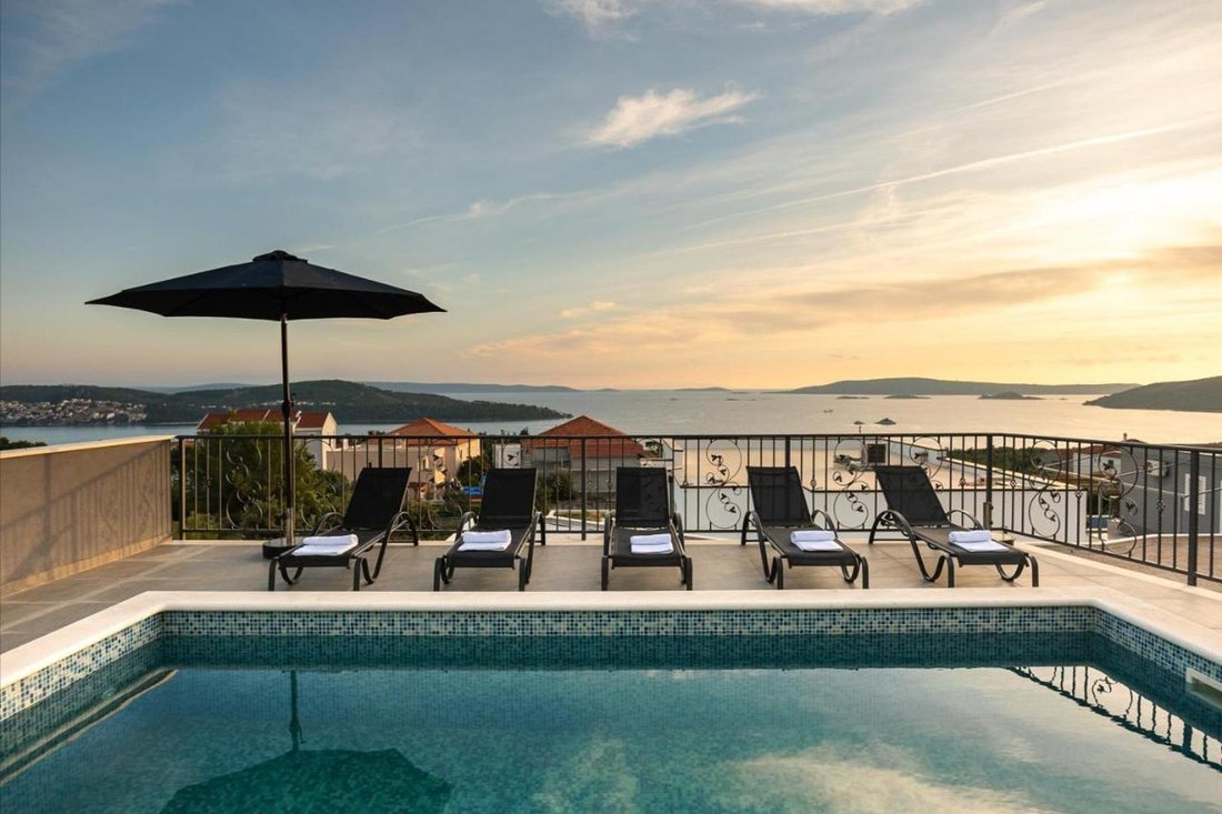 Villa in Seget Vranjica, Split-Dalmatia County, Croatia 2 - 13980022