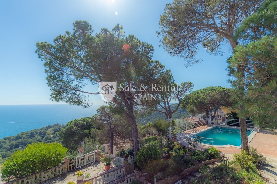 Chalet in Blanes, Catalonia, Spain 2 - 13979319