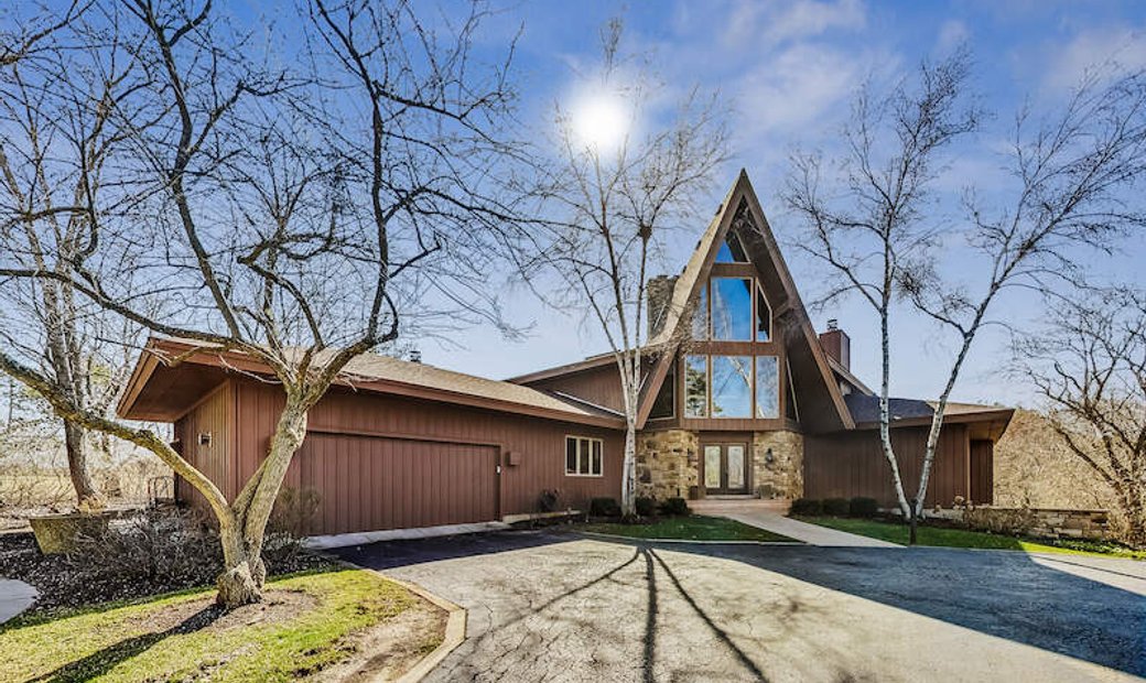 Lakeside Living In Lake County's Hidden In Wauconda, Illinois, United