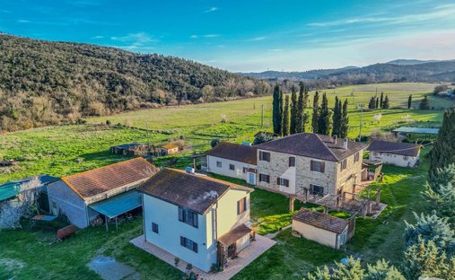 Corps de ferme à Sassetta, Toscane, Italie 1