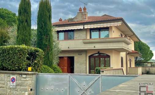 Villa in Spicchio-Sovigliana, Vinci, Tuscany 1