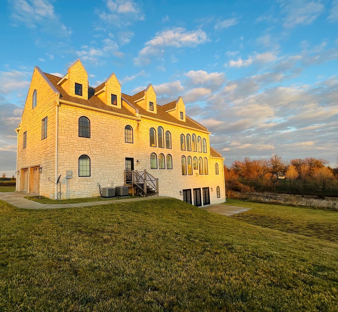 House in Pekin, Illinois, United States 2 - 13983035